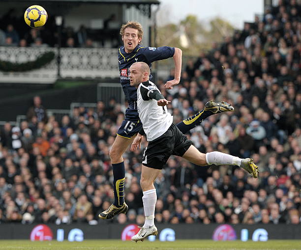 提出了巨大 提出了巨大